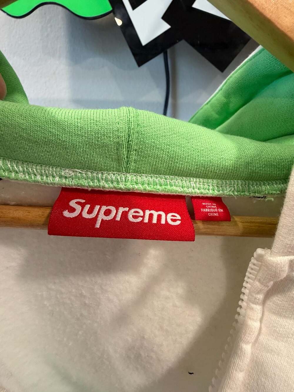 Supreme Playoffs Zip Up Hooded Sweatshirt White SS25 - Picture 7 of 8